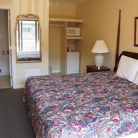 Sea Spiral Suites Хэмптон Экстерьер фото